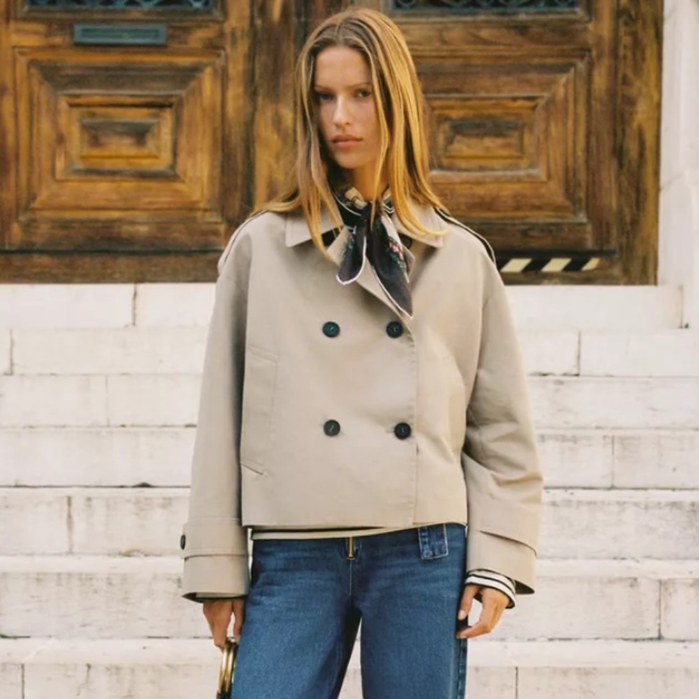 Zara Beige Cropped Trench Coat